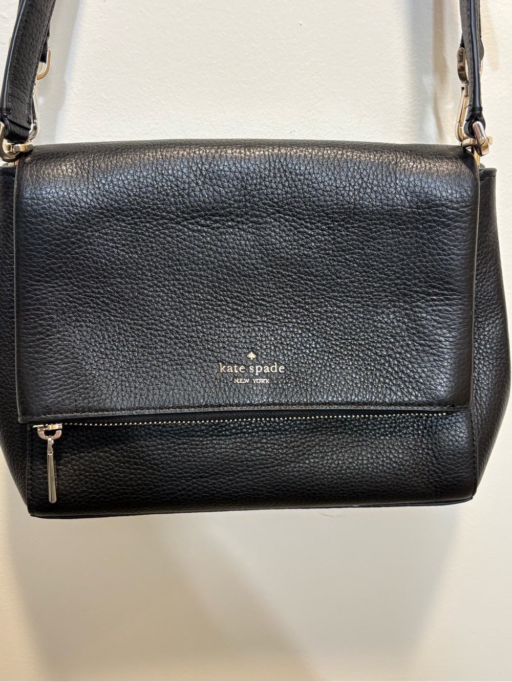 Kate Spade New York Leila Pebbled Leather Medium Flap Shoulder Bag - Picture 2 of 9